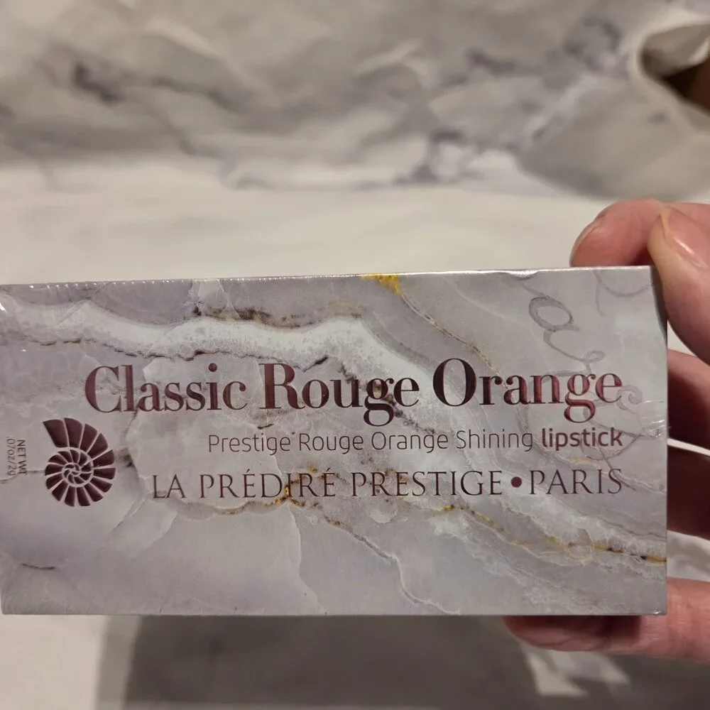 Predire Prestige Classic Orange Rouge Shining Lipstick - Picture 2 of 3